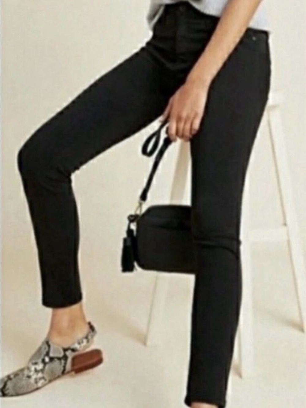 AG Anthropologie The High Rise Abbey Ankle Jeans Black Size 30R - Picture 2 of 11